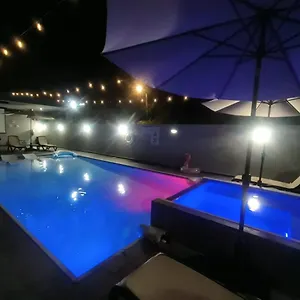Aquaville Moderna A 7 Dorado